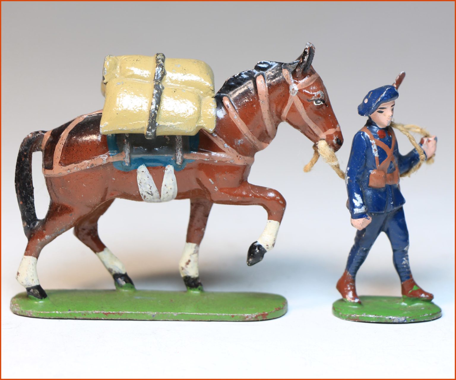 Boîte De Collection Repro Vespa 400 - Marque Quiralu - Miniature Vintage